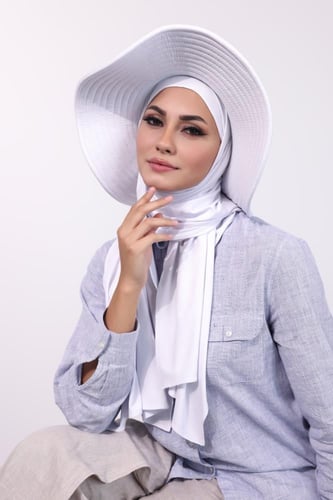 حجاب الشاطي مع قبعة - أبيض