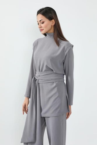 بدلة حجاب وعباية - سمول/ميديم