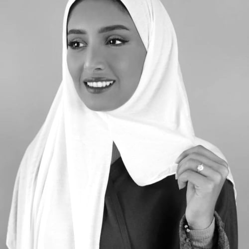 طرحة مخيطة جاهزة - رمادي