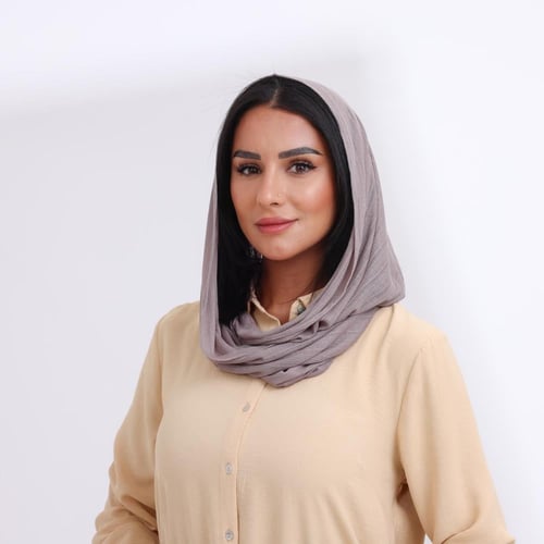 طقم طرحة مفتوحة مثلث مع قبعة