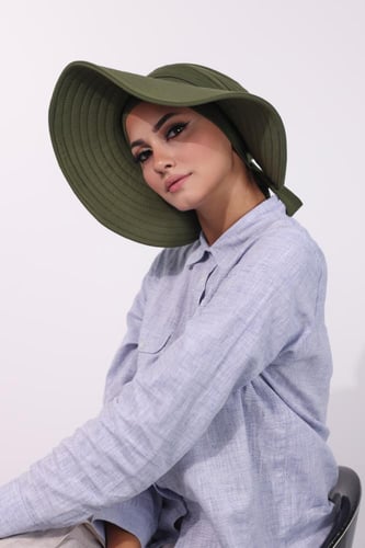 حجاب الشاطئ مع توربان