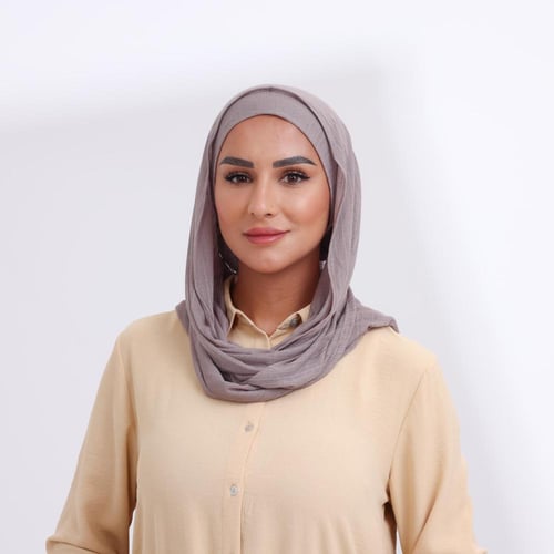 طقم طرحة مفتوحة مثلث مع قبعة