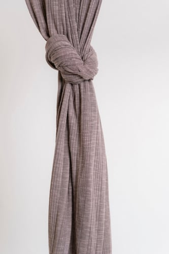 حجاب شتوي - بني