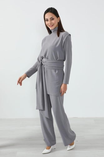 بدلة حجاب وعباية - سمول/ميديم