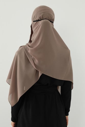 طقم طرحة ولثام مطاط