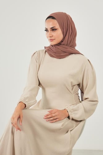 طرحة شيفون مع قبعة كاملة مشبوكة