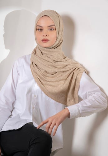 حجاب شتوي - رملي