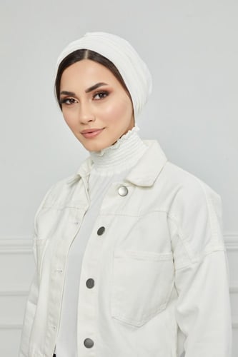 تغطية الصدر- أوف وايت