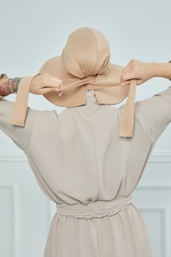 حجاب الشاطي مع توربان - رملي