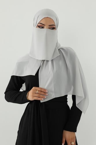 طقم طرحة ولثام مطاط