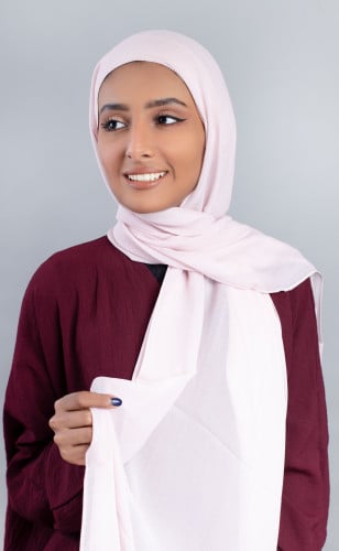 شيفون مع قبعة مشبوكة