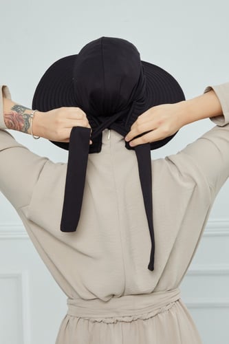 حجاب الشاطئ مع توربان - أسود