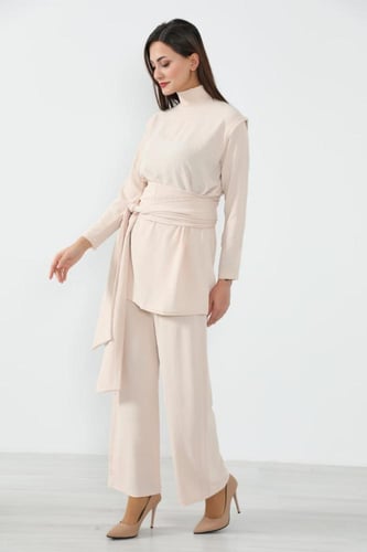 بدلة حجاب وعباية - سمول/ميديم