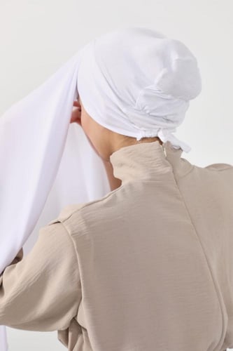 حجاب شيفون بمغناطيس وقبعة جانبي-ابيض