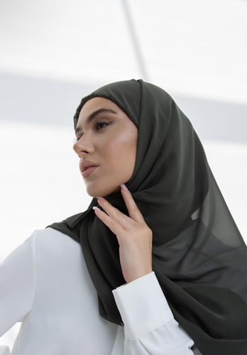 طرحة شيفون مع قبعة