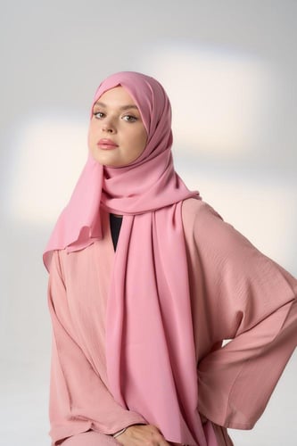 نقاب مع طرحة وردي