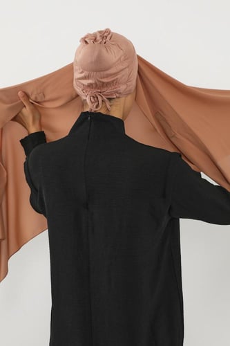 حجاب شيفون بمغناطيس وقبعة بالوسط