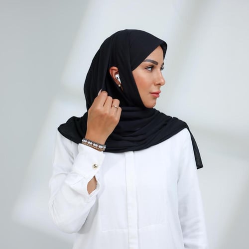 حجاب مع فتحة عند الاذن عادي - اسود