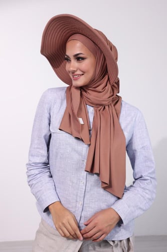 حجاب الشاطي مع قبعة