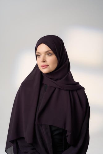 نقاب مع طرحة بنفسجي