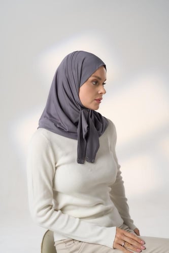 حجاب قطن ايطالي مع طقطق من الخلف - رمادي