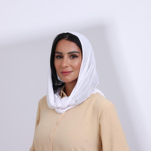 طقم طرحة مفتوحة مثلث مع قبعة