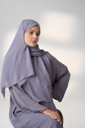 نقاب مع طرحة رمادي