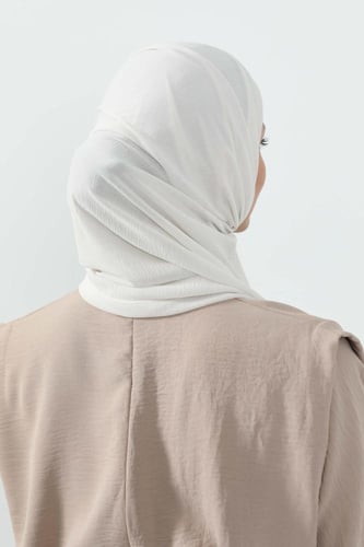 طرحة كرنشي مخيطة