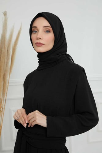 شيفون مثلث مع قبعة مشبوكة