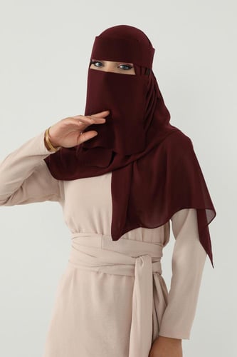 طقم طرحة ونقاب