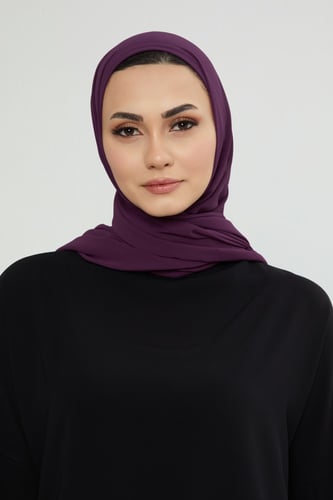 شيفون مع قبعة مشبوكة