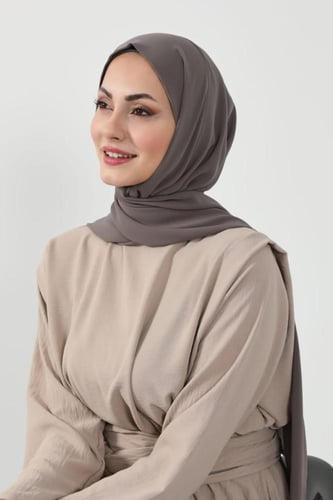 حجاب شيفون بمغناطيس وقبعة بالوسط