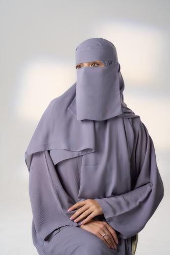 نقاب مع طرحة رمادي