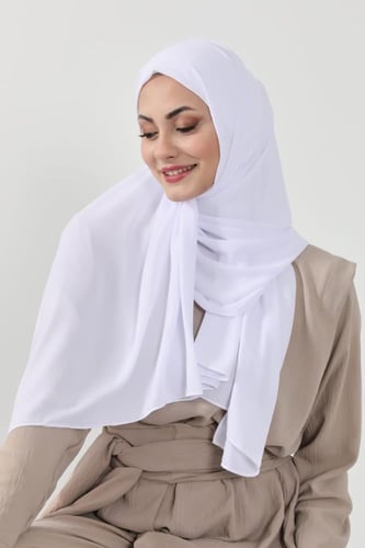 حجاب شيفون بمغناطيس وقبعة جانبي-ابيض