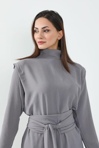 بدلة حجاب وعباية - سمول/ميديم