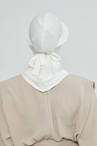 حجاب مع نصف قبعة مفصولة - أوف وايت