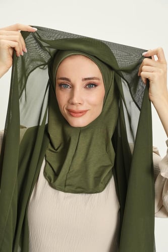 طرحة شيفون مع قبعة كاملة مشبوكة