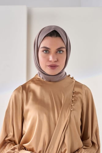 طرحة ثابتة ربط غير سترتش- بيج غامق