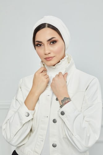 تغطية الصدر- أوف وايت