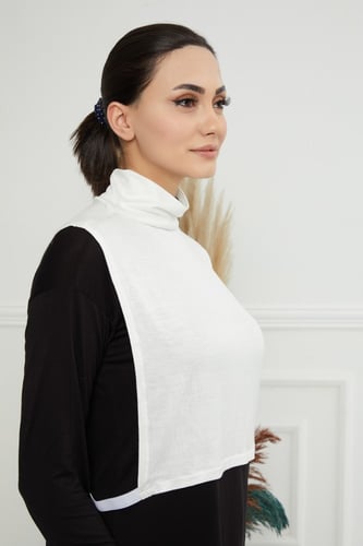 تغطية الرقبة- أوف وايت