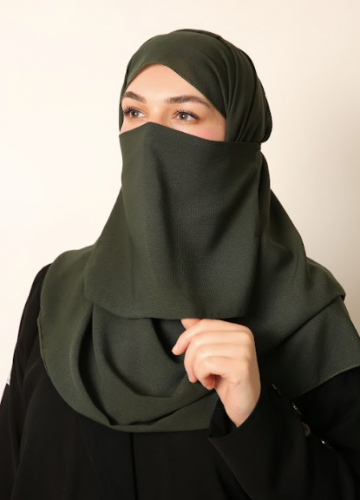 طقم طرحة مع لثام زيتي