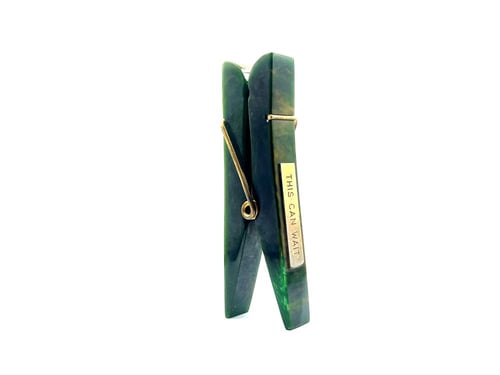 مشبك بكلايت اخضر معرق بابيض صب قديم