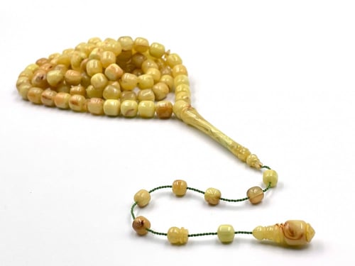 سبحة بكلايت من مقابض سكاكين فستقي بعرق احمر معرقة...