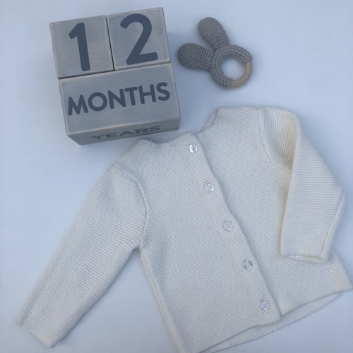 اطقم من الصوف المحبوك