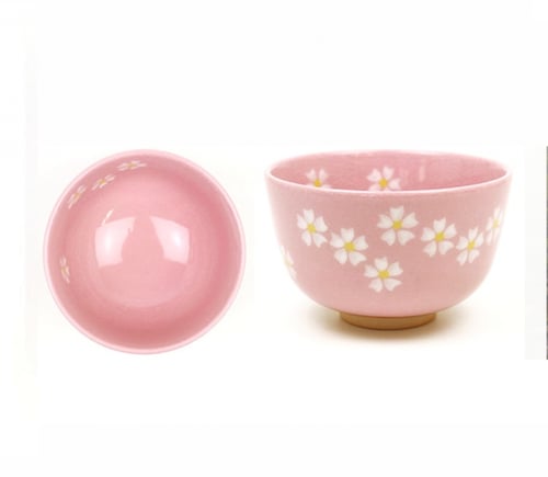 طقم ماتشا متكامل بلون وردي + ماتشا كيوتو 100 جرام...