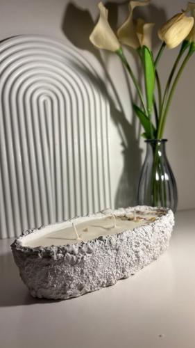 قاعدة اسطوانيه مزخرفه