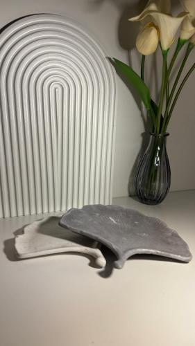 صحن ورقة شجر