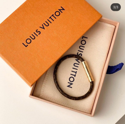 اسوارة من LV