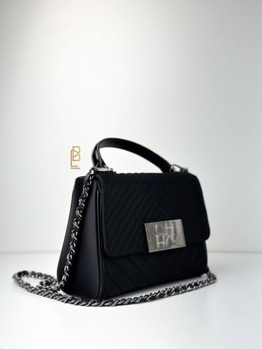 شنطة كارولينا هيريرا