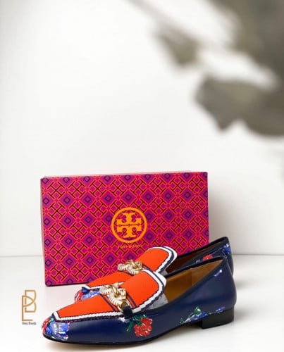 جزمة TORYBURCH